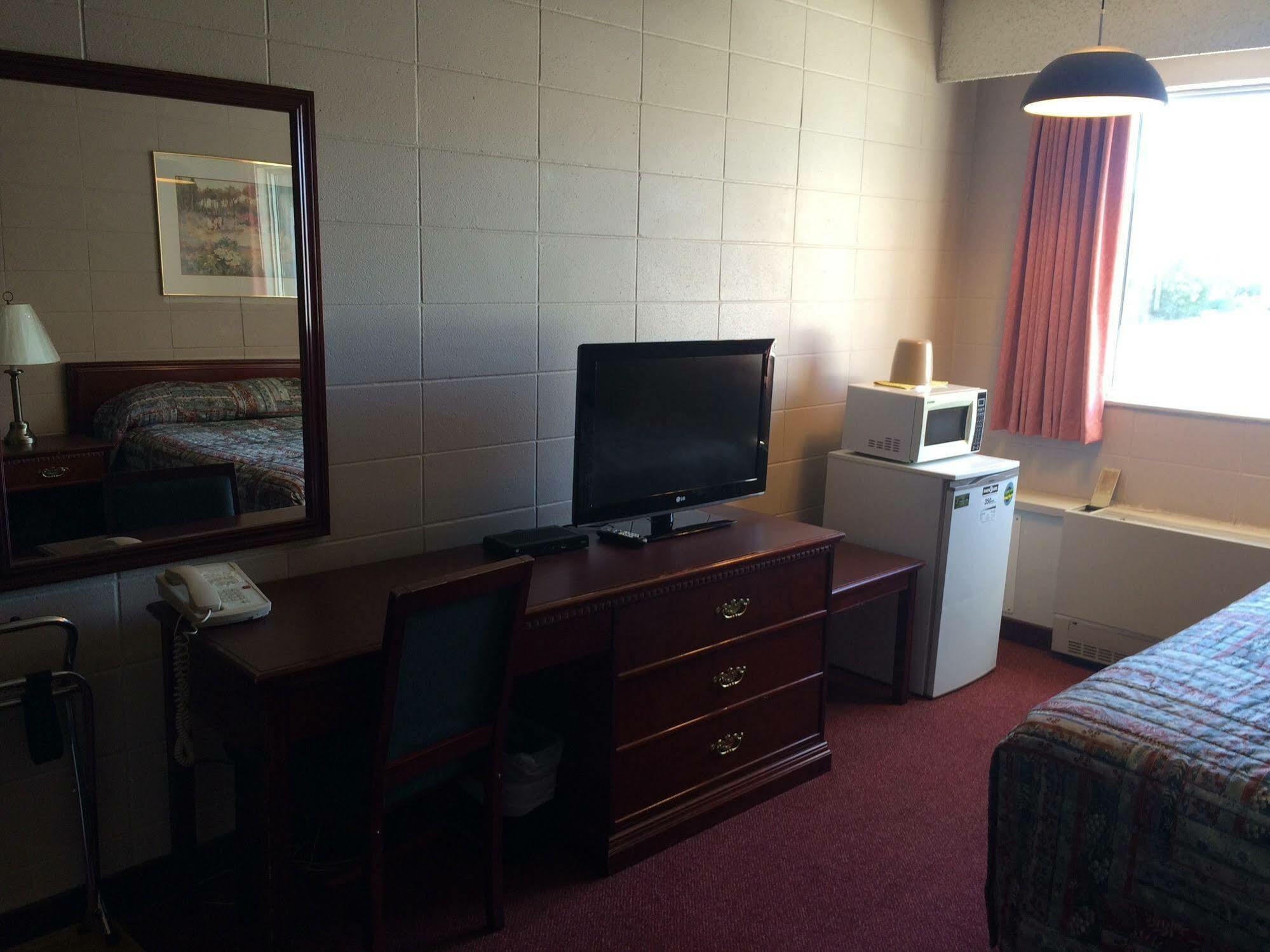 Midtown Motor Inn Bonnyville Eksteriør billede